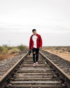 VIDEO BLOGGER